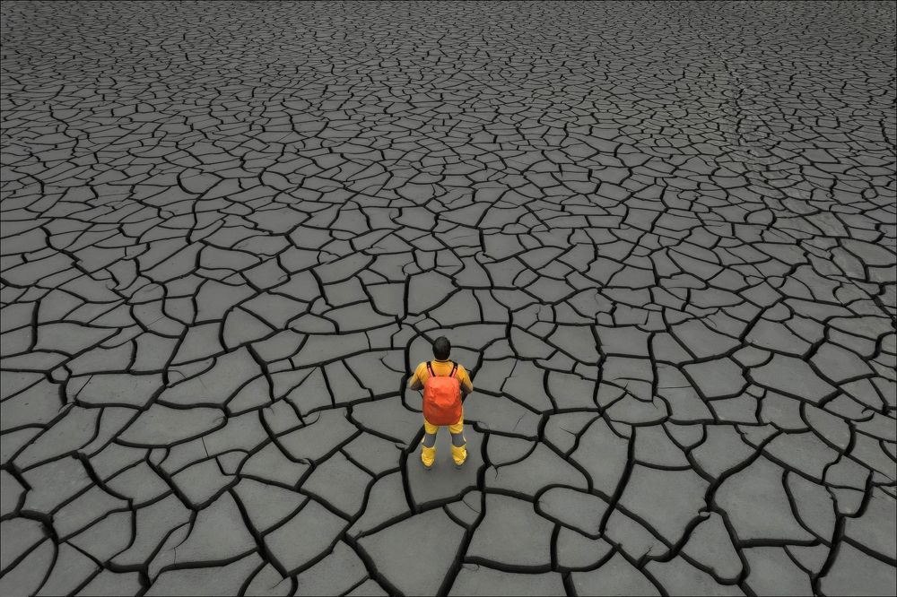 Cracked Land