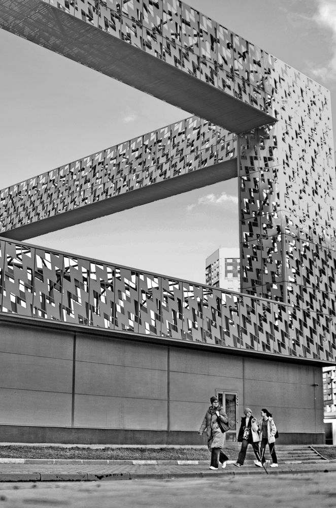 немножко конструктивизма