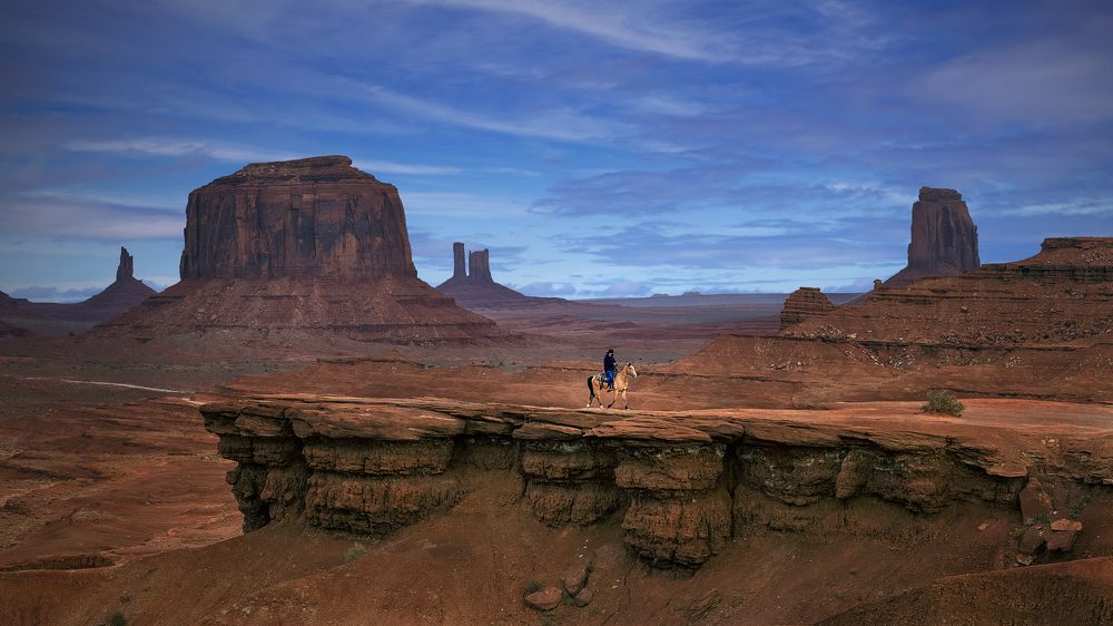 Wild Wild West - monument valley Utah USA