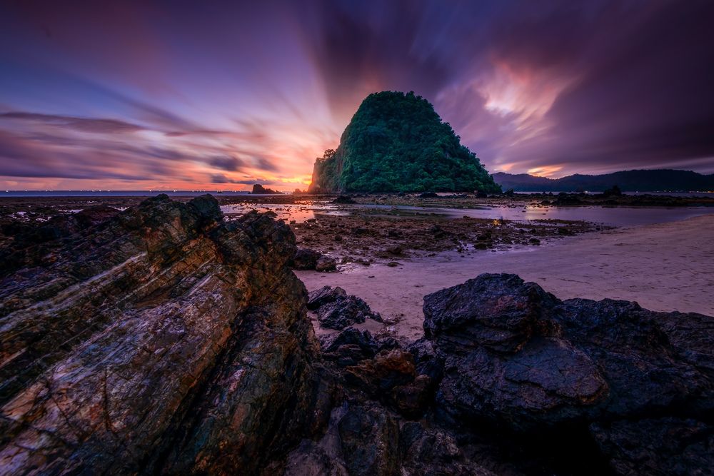 Фотография автора Wahid Hasyim