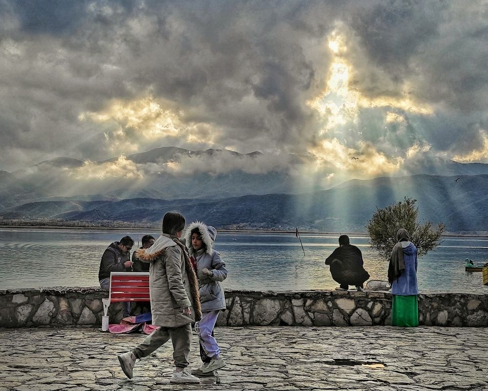 Photograph by syamak azarbad