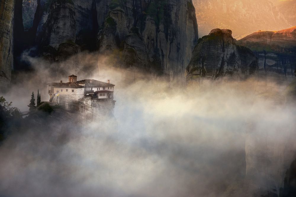 Photograph by Nikos Leonov