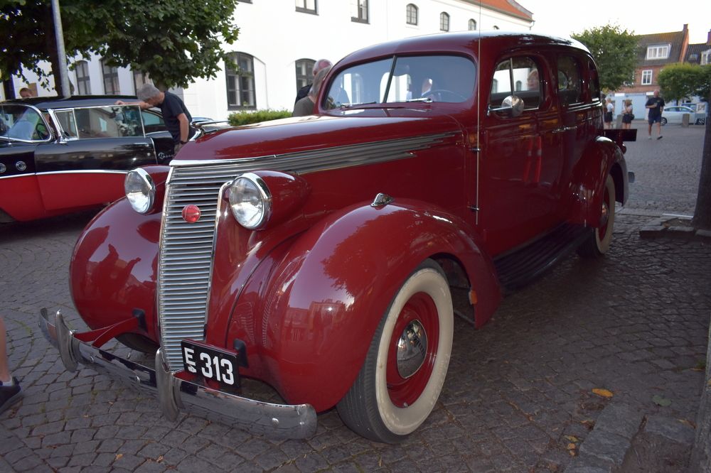 Red legend