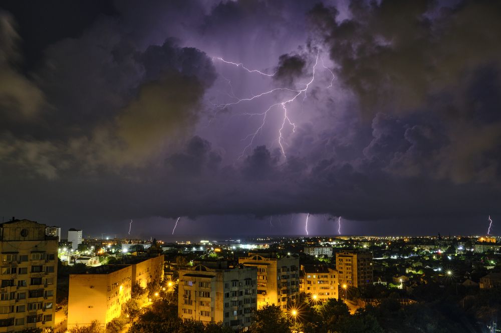 Гроза над городом
