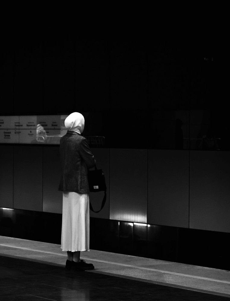 《Woman with a headscarf》