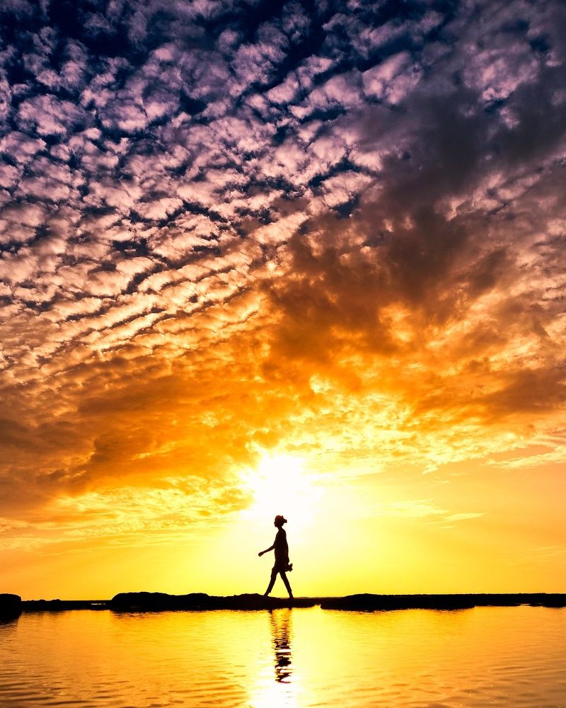 The sky is putting on show.