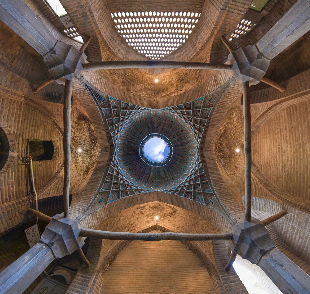 Photograph by Ali Alirezaei