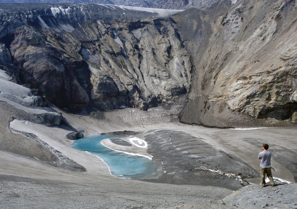 В кратере вулкана