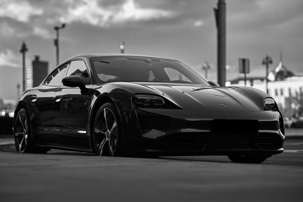 Photograph by Mikhail Khmelevskiy