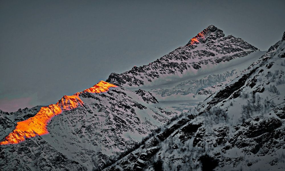 Фотография автора Владислав    (псевдоним ЭнВэ) Нефёдов