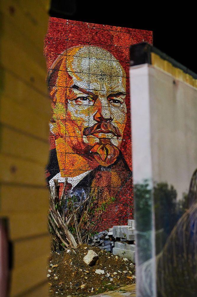 Псс... Парень! Не хочешь немного коммунизма?