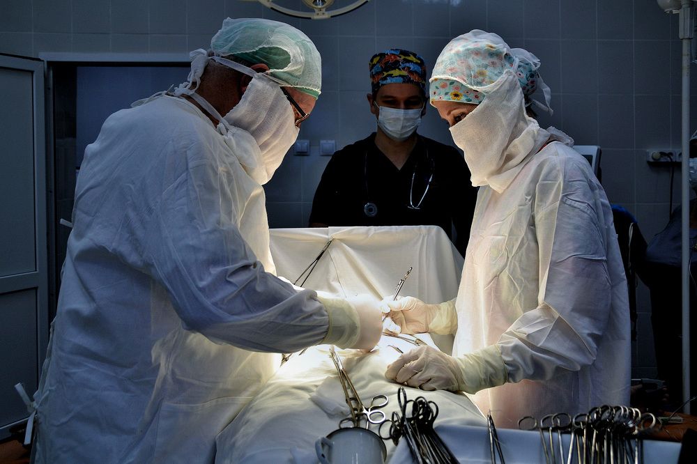 В операционной