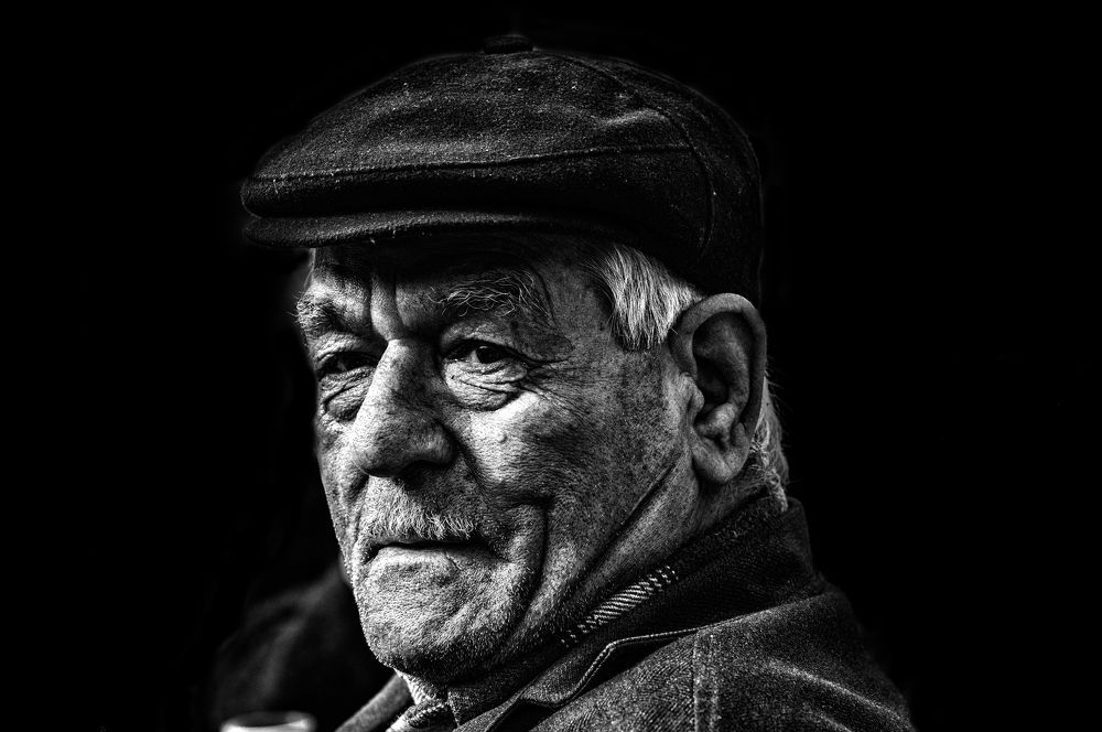 Photograph by Muzaffer Sütlüoğlu