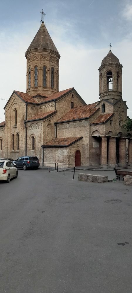 Фотография автора Revaz Topuria