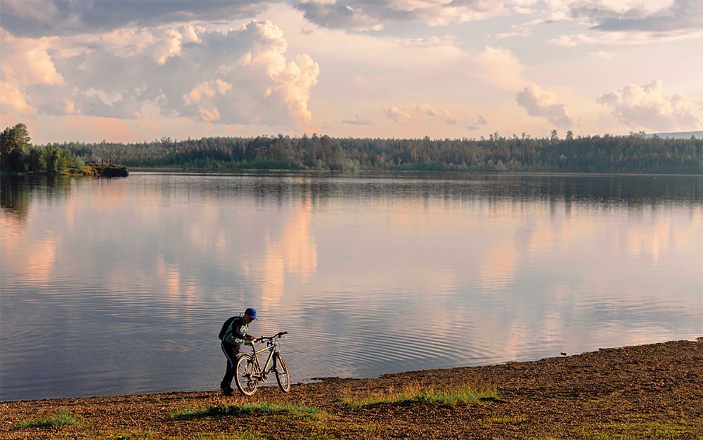 Вечером на озере