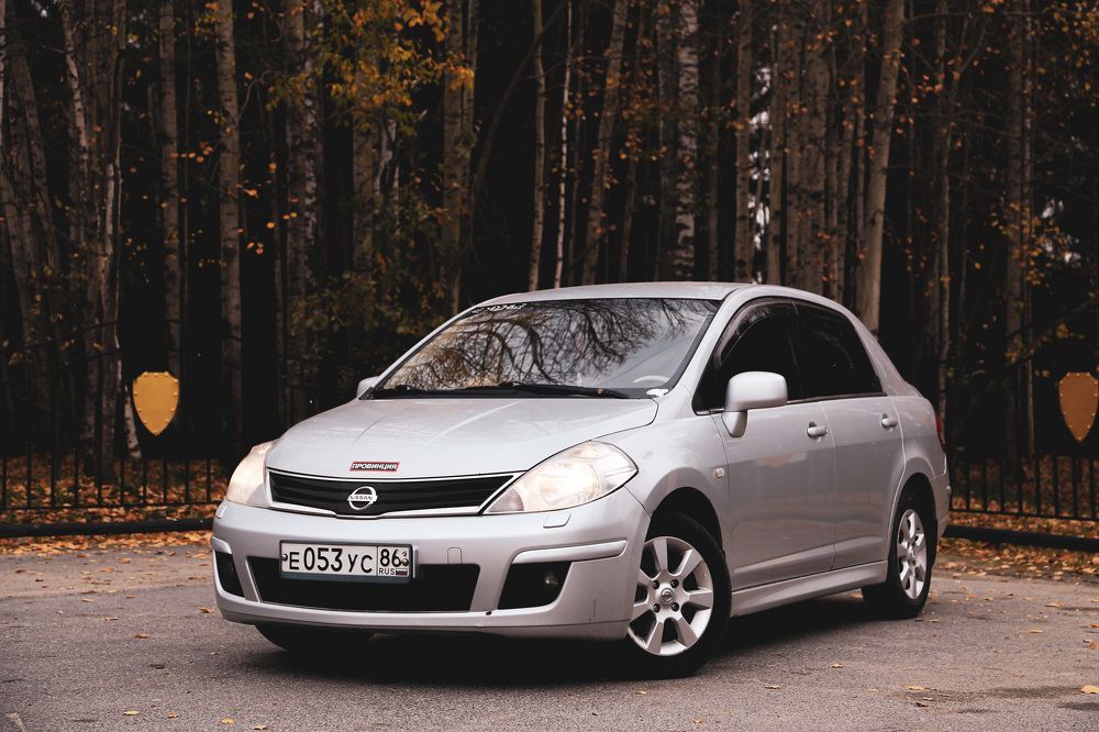 Nissan и осень