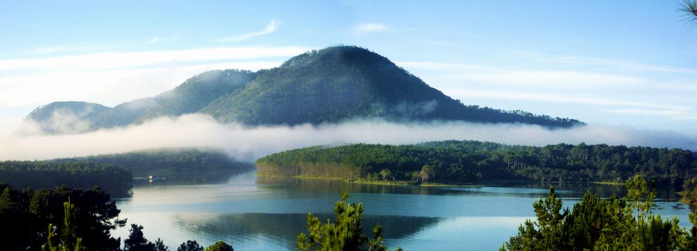 Photograph by Lê Trí