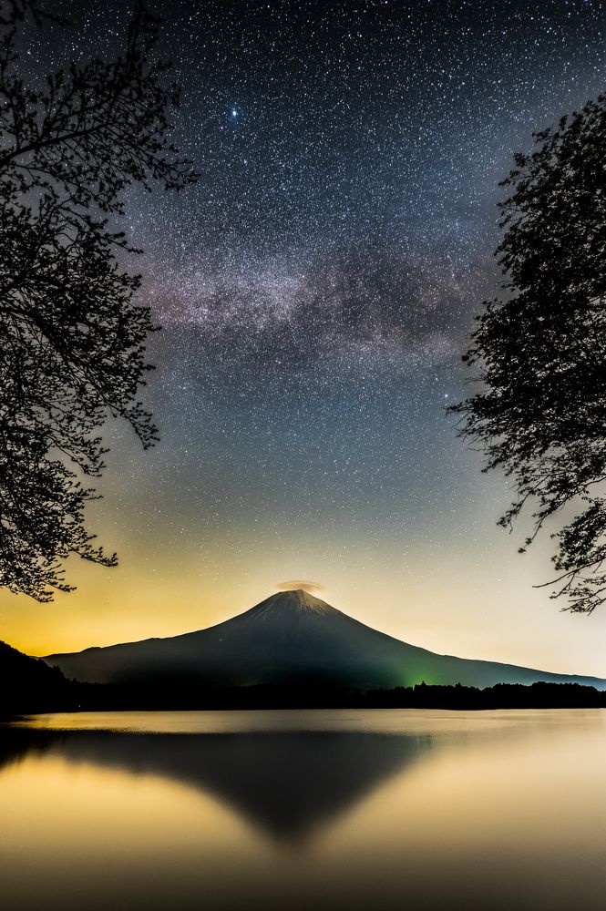 Mount Fuji - Japan under the starry sky.