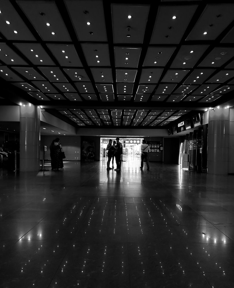 Кинотеатр начинается с магии света