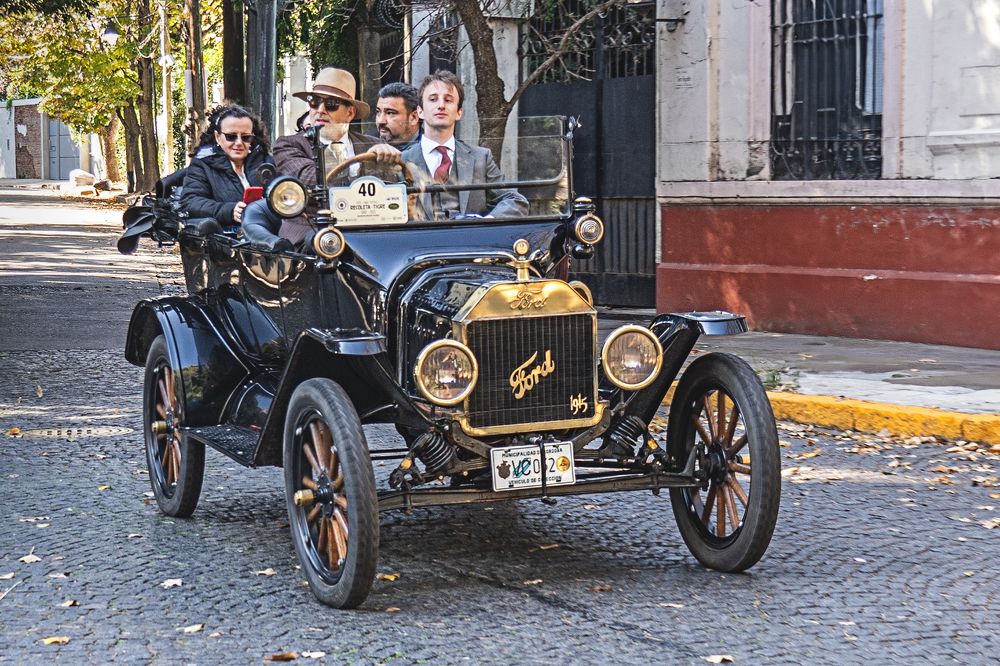 Фотография автора Carlos Gianoli