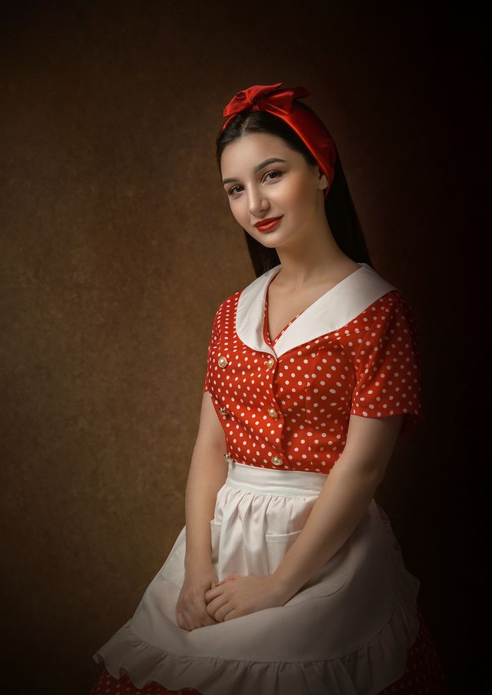 Девушка в фартуке