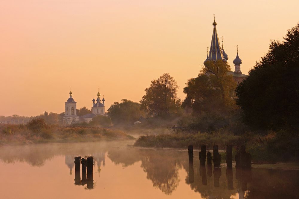 Румянец туманной зари