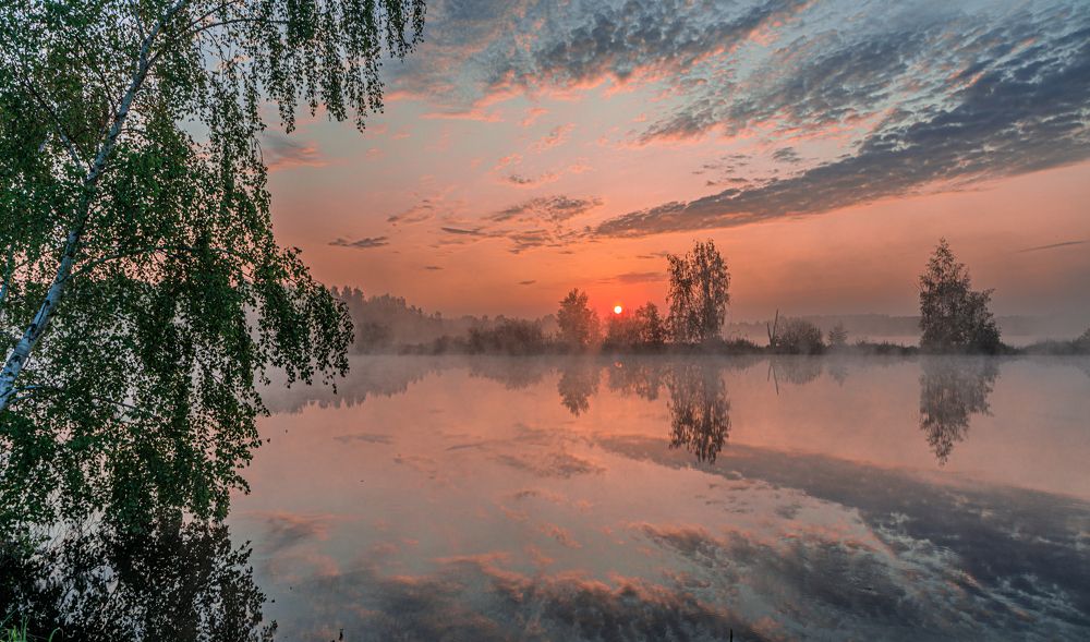Только полный дебил, может сказать, что на фотографии ночь!!!