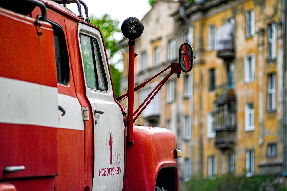 На приколе...