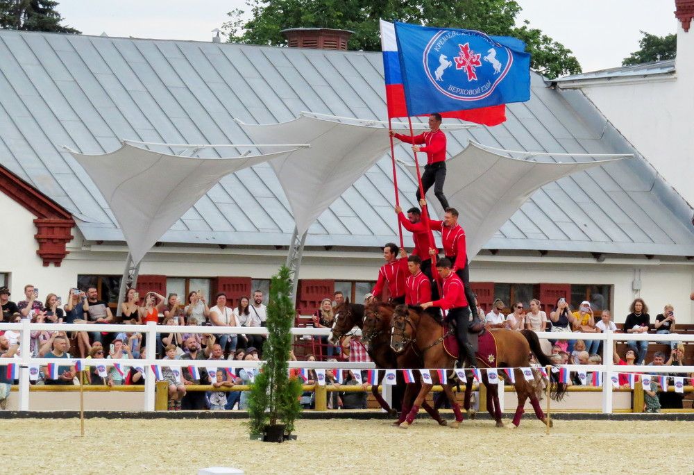 Показательные выступления