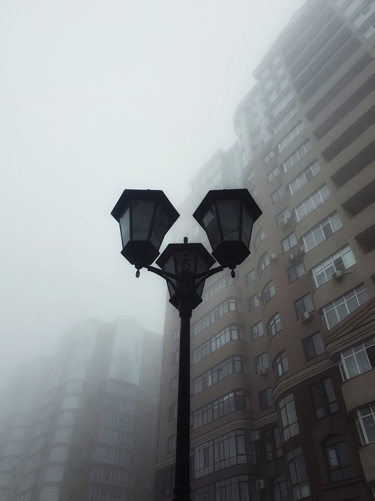 Фонарь в тумане