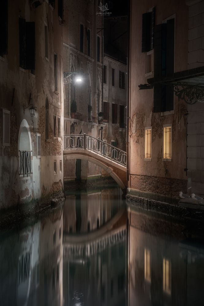 Photograph by Lorenzo Battistini