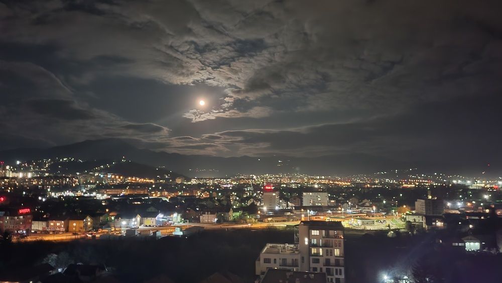 Moonlight over the city