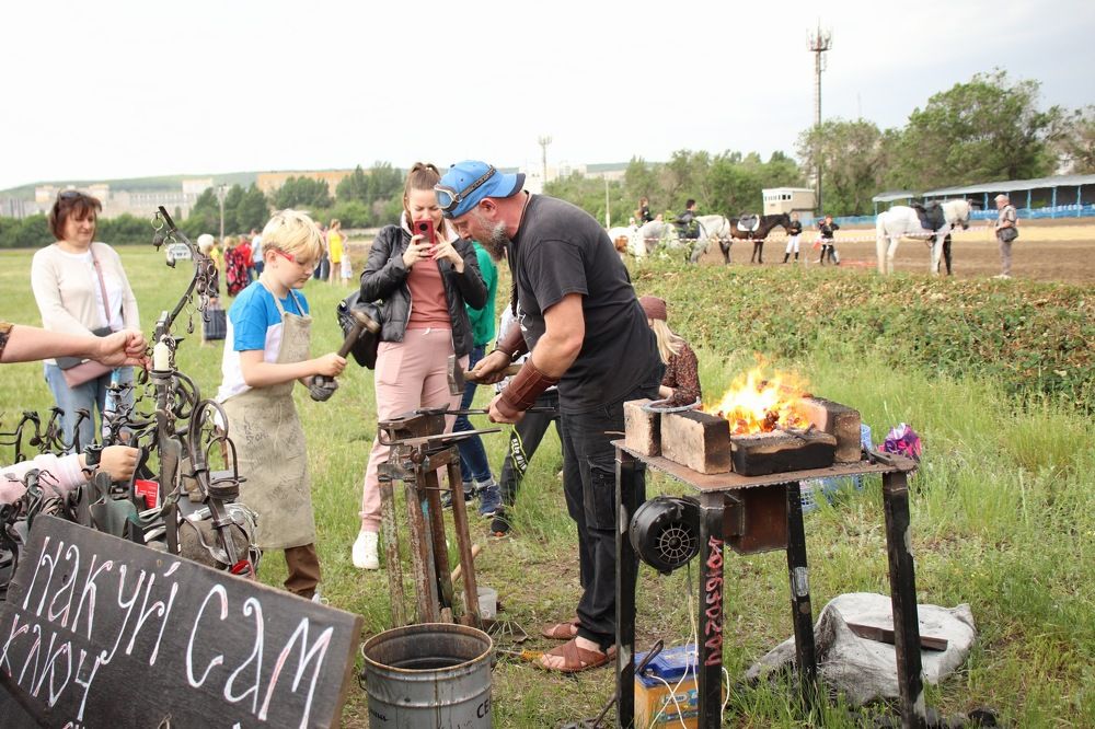 Photograph by Nadin Gaaze