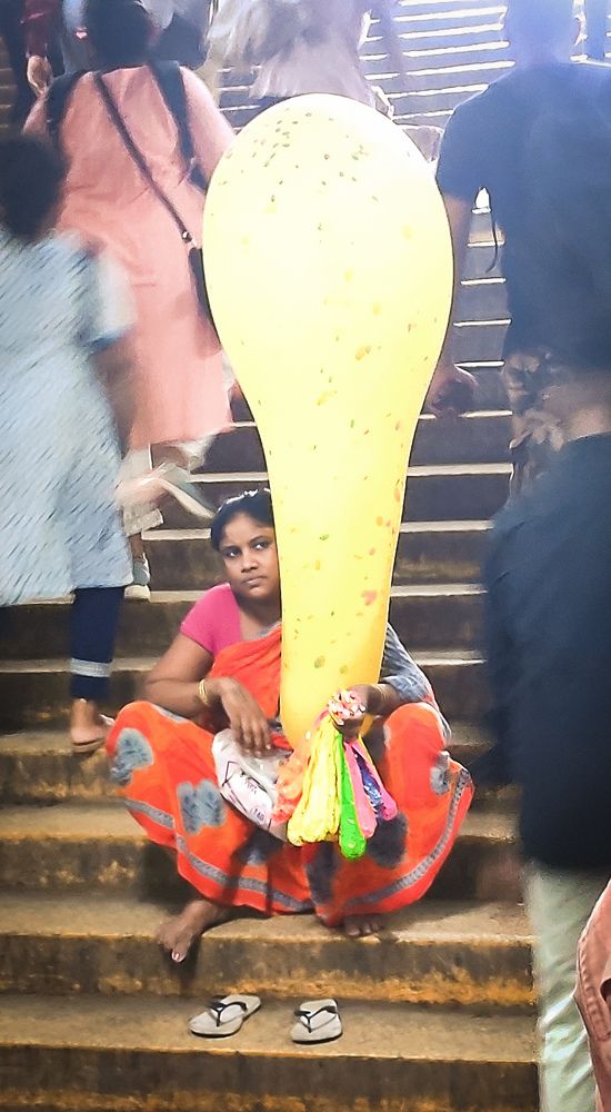 Lady with the Primary colors