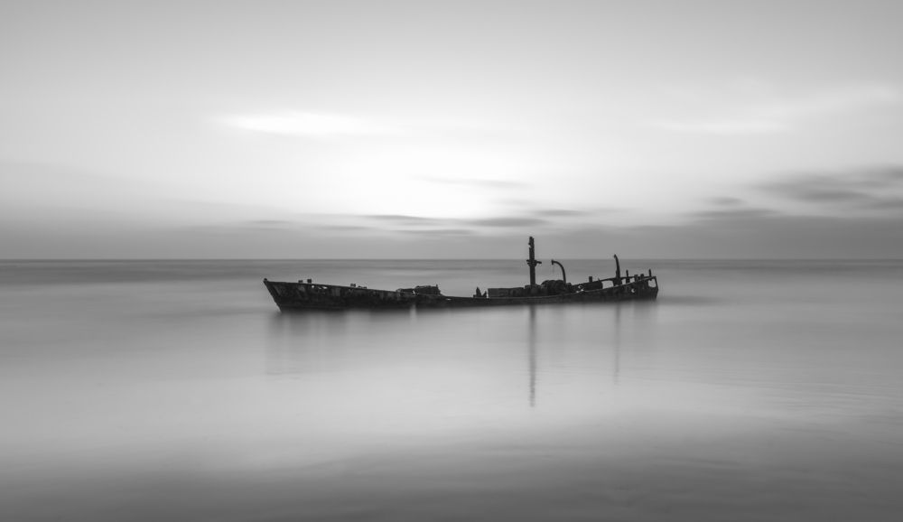 Photograph by Alon Lubrani