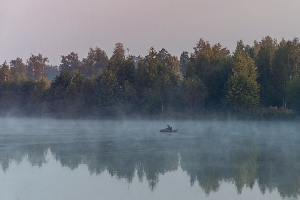 Одинокая лодка
