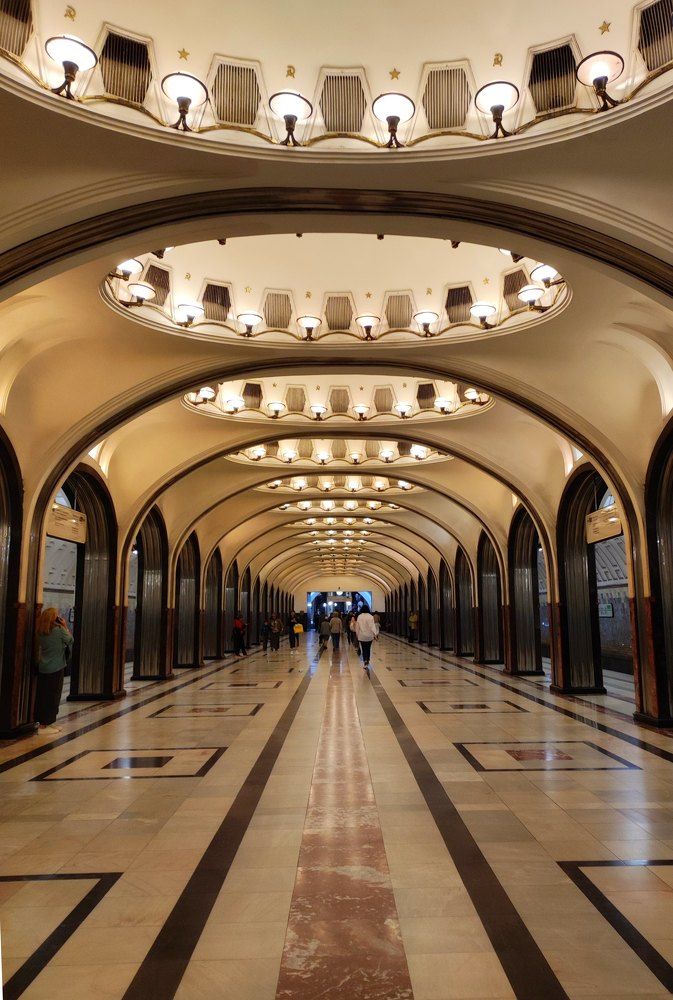 Станция метро "Маяковская". Москва.