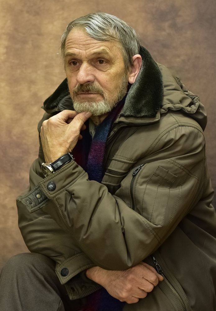 Пожилой мужчина портрет