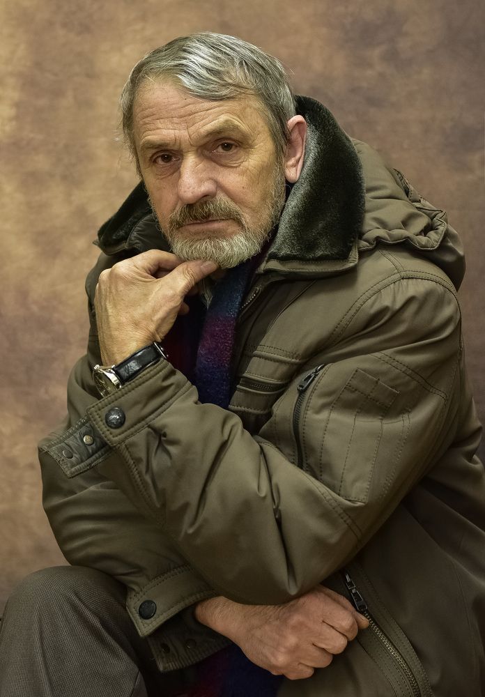 Пожилой мужчина портрет