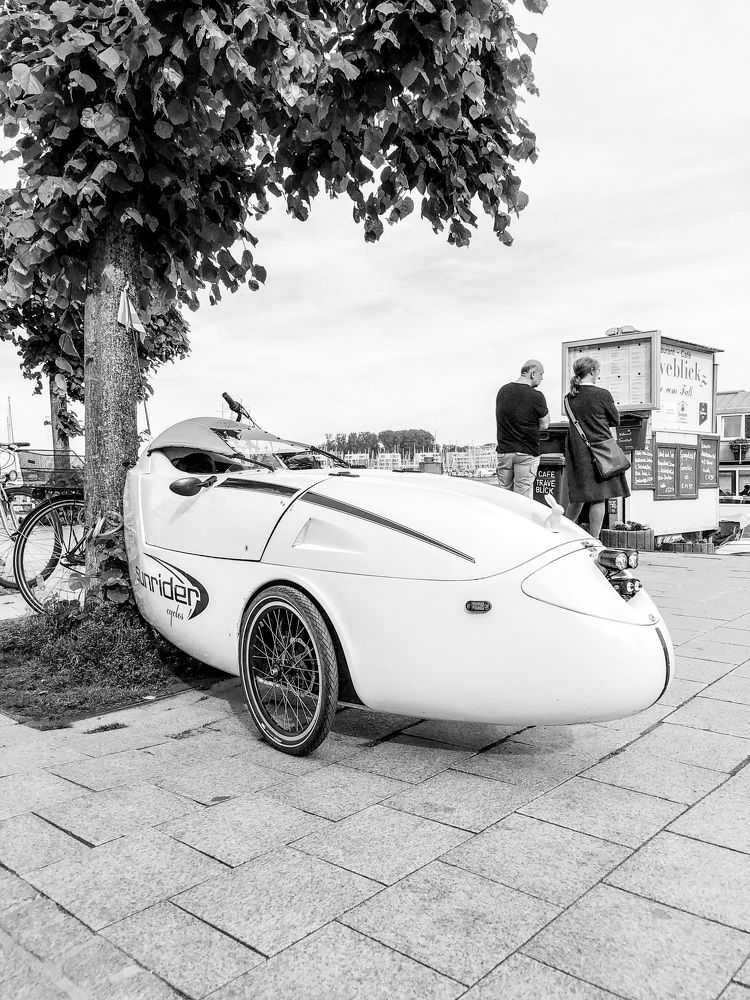 Автомобили