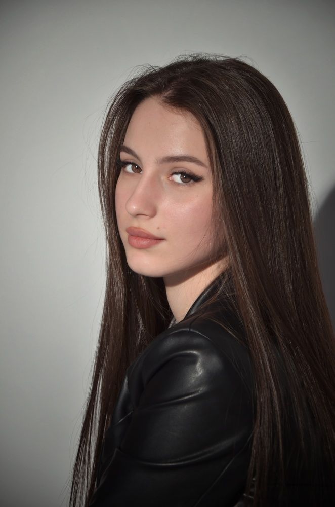 В её глазах весь мир