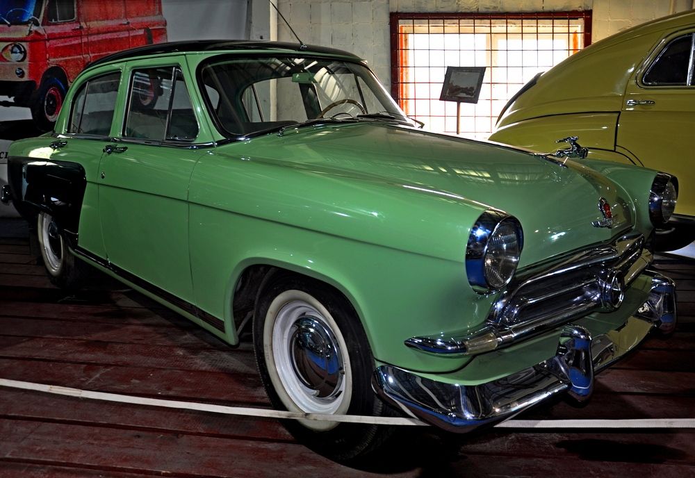 Волга - ГАЗ 21.