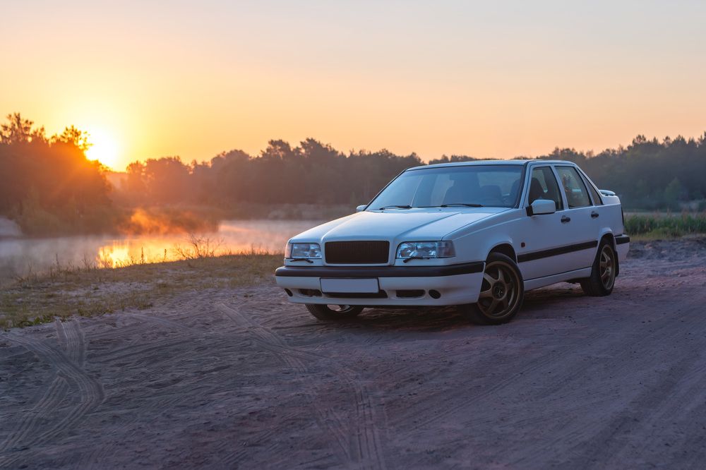 Photograph by Anton Leonchikov