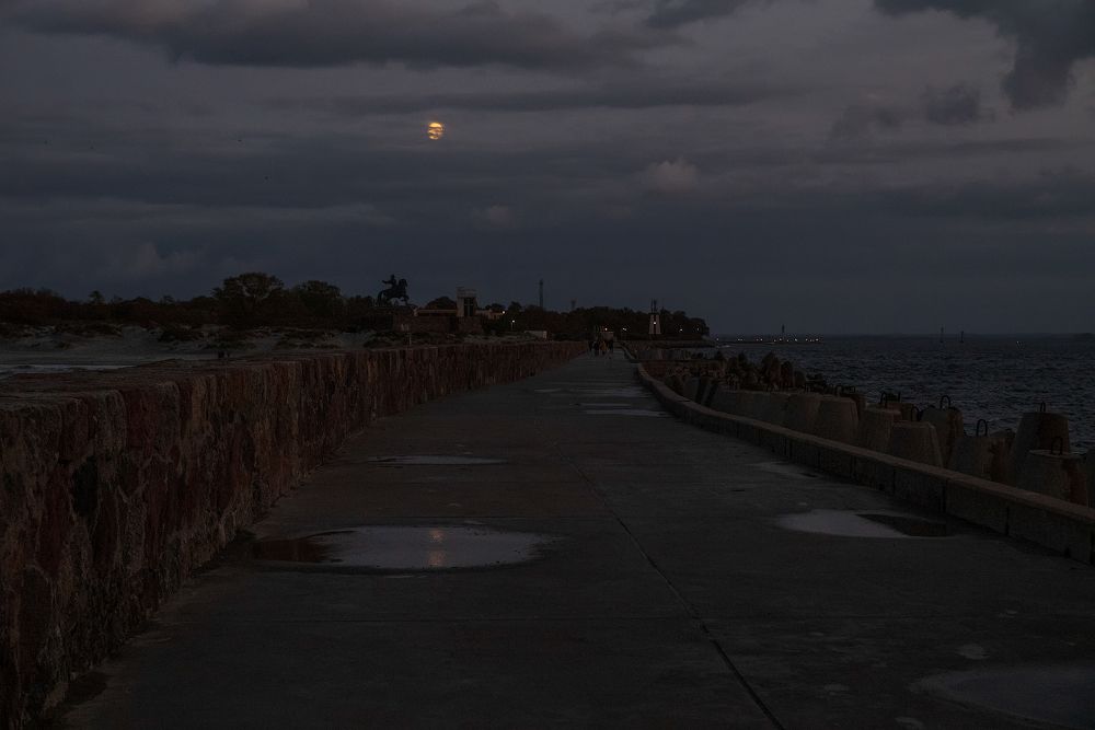 Фотография автора Олег Иванов