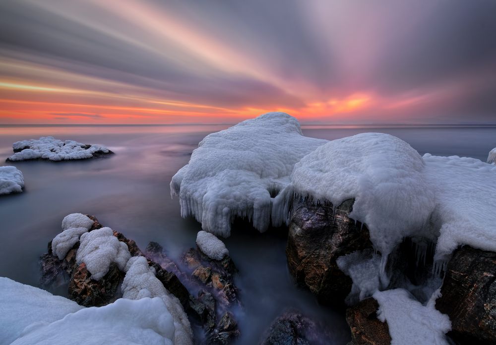 Флаги над водой