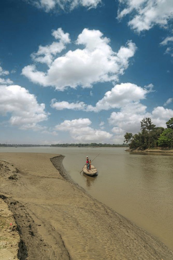 The confluence of Mundeshwari and Roopnarayan rivers