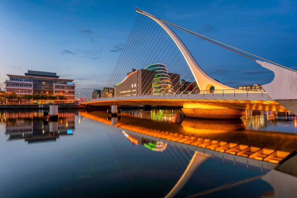 Samuel Beckett Bridge at blue hour