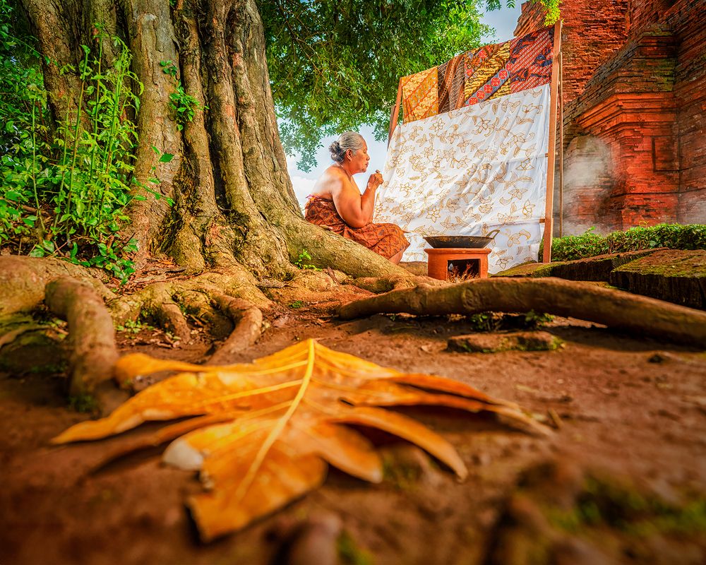 Indonesian Batik Worker