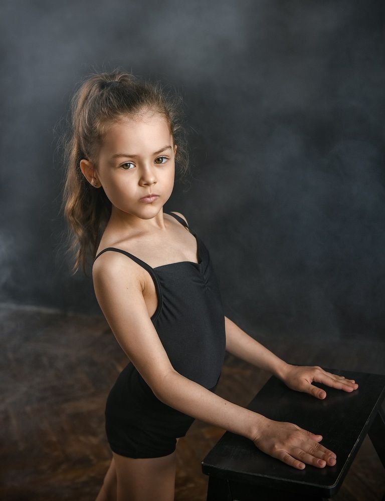 Гимнастка Саша