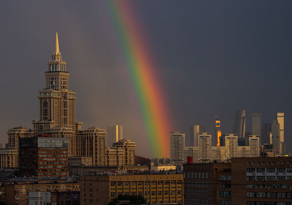 Между прошлым и будущим